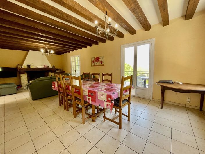 Image No.9-7 Bed House for sale