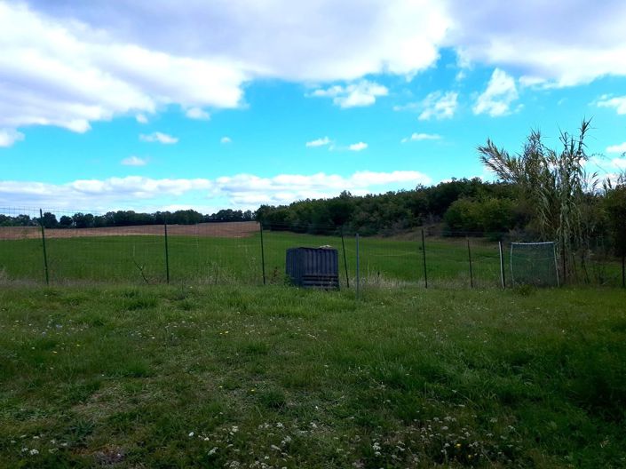 Image No.11-6 Bed House for sale