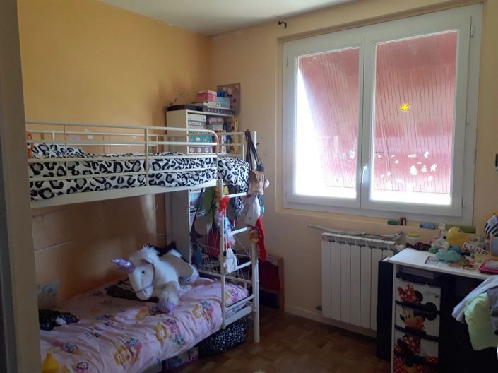 Image No.8-6 Bed House for sale