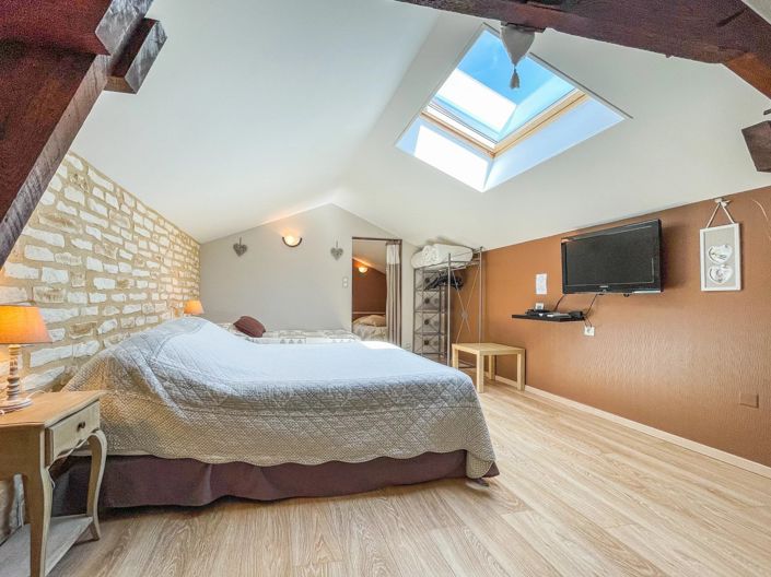 Image No.13-5 Bed House for sale