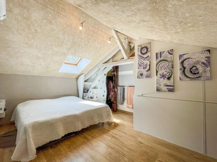 Image No.14-5 Bed House for sale