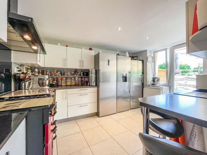 Image No.4-5 Bed House for sale