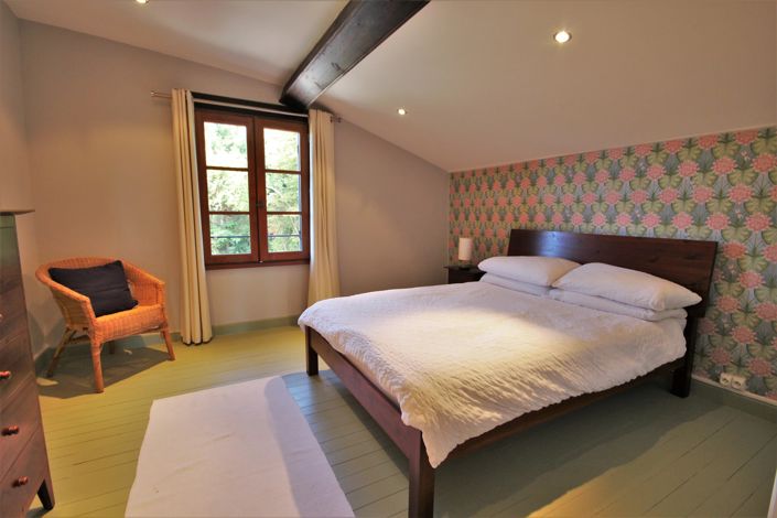 Image No.11-6 Bed House for sale