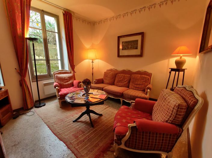 Image No.6-14 Bed House for sale