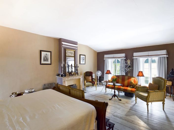 Image No.9-11 Bed House for sale