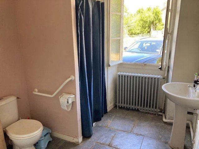 Image No.12-5 Bed House for sale