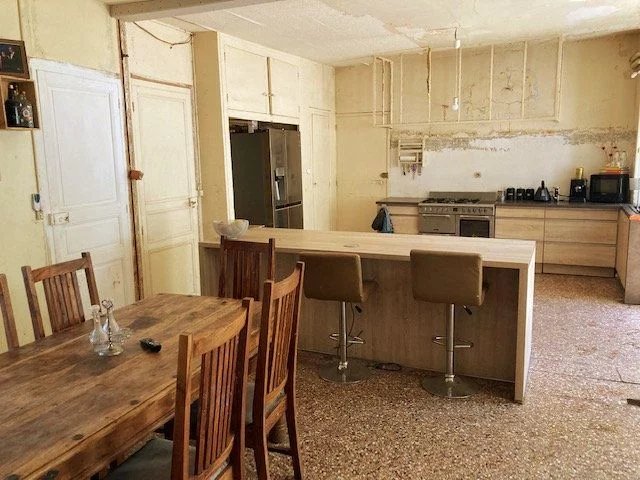 Image No.5-5 Bed House for sale