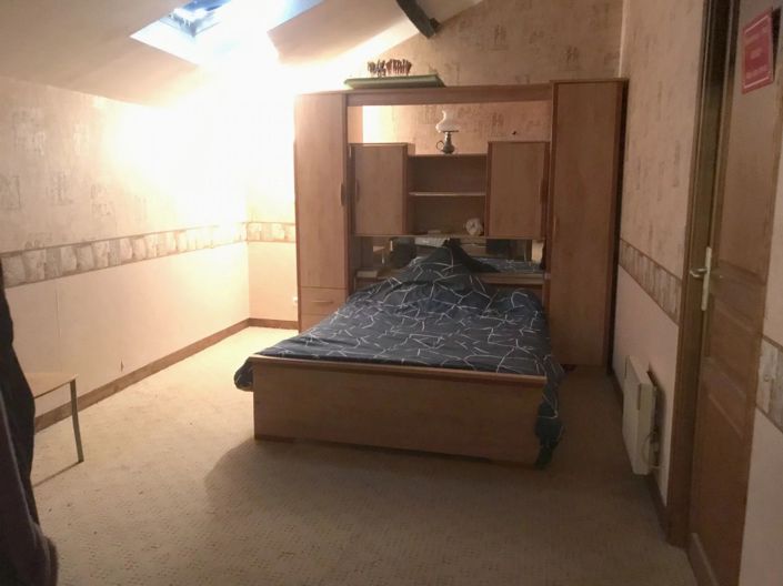 Image No.7-5 Bed House for sale