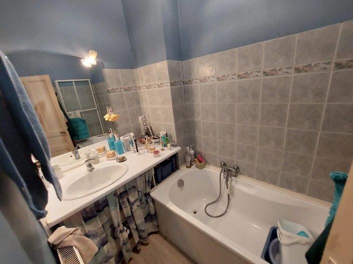 Image No.14-4 Bed Commercial for sale