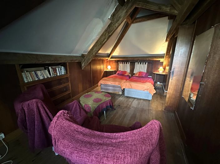 Image No.14-6 Bed House for sale