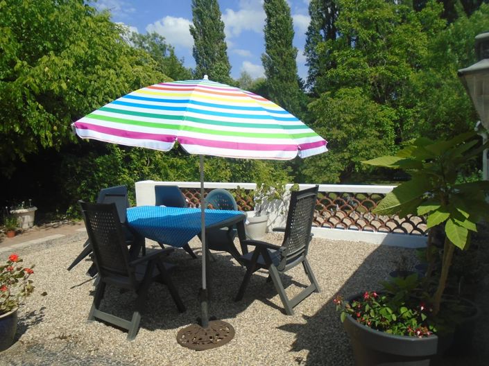 Image No.10-6 Bed House for sale