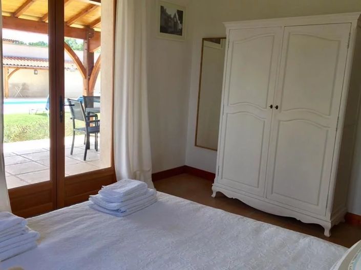 Image No.12-3 Bed House for sale