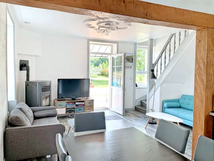 Image No.7-8 Bed House for sale