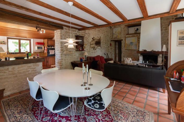 Image No.5-2 Bed House for sale