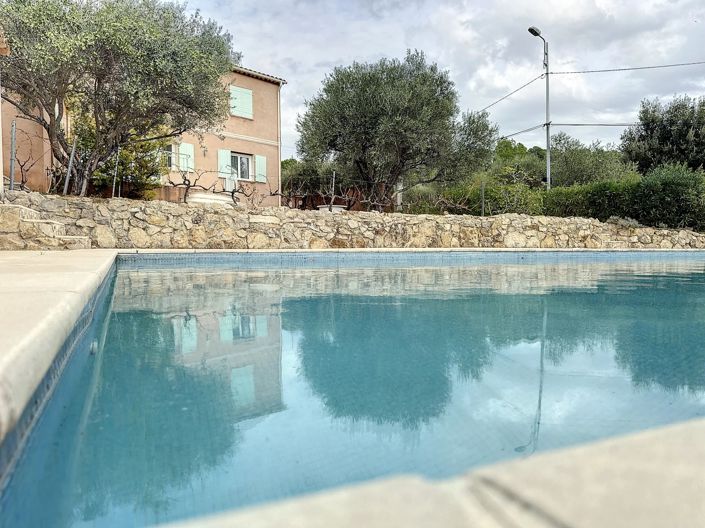 Image No.6-4 Bed Property for sale