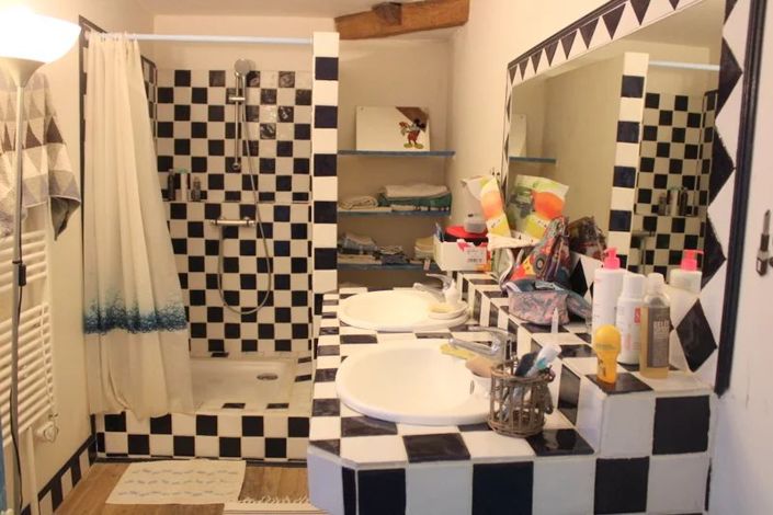 Image No.14-4 Bed House for sale