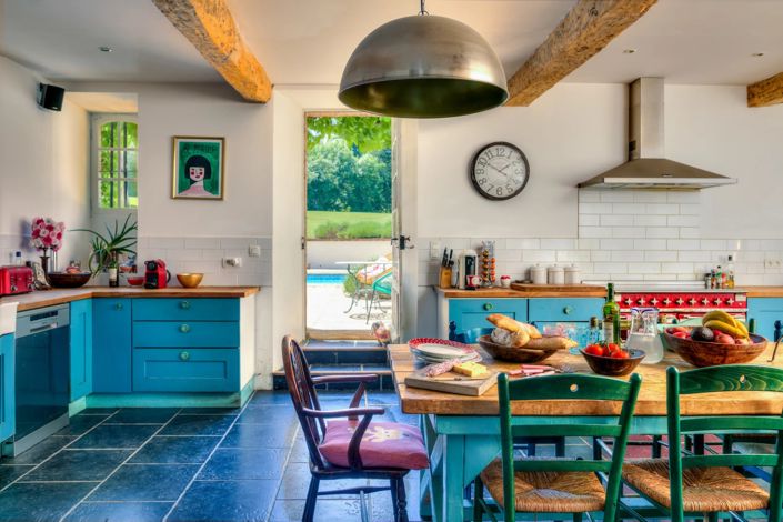 Image No.8-12 Bed House for sale