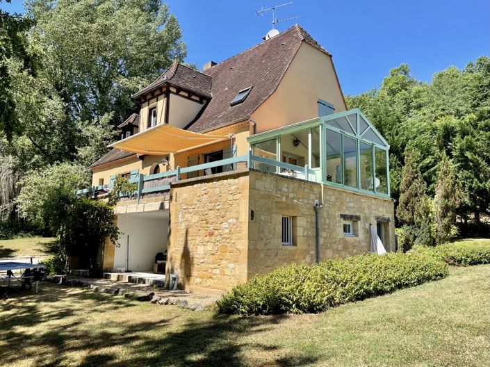 Image No.1-7 Bed House for sale