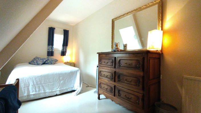 Image No.7-7 Bed House for sale