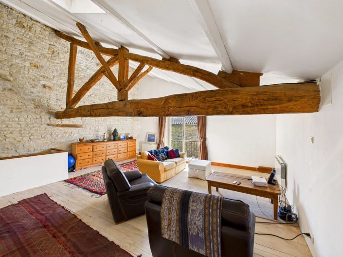 Image No.9-4 Bed Village House for sale