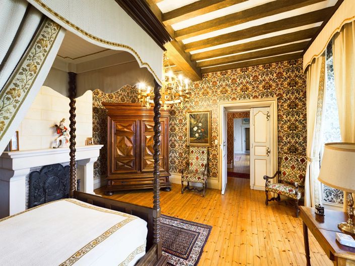 Image No.4-8 Bed House for sale