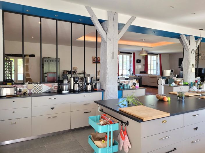 Image No.6-15 Bed House for sale