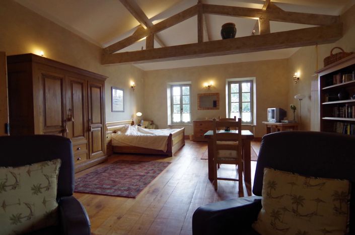 Image No.11-5 Bed House for sale