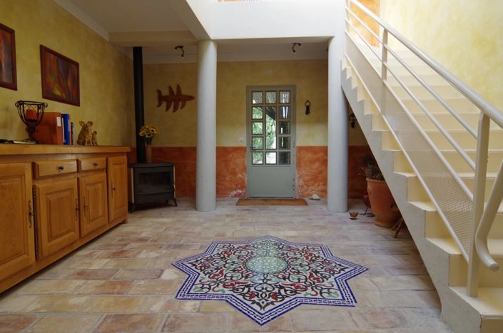 Image No.7-5 Bed House for sale