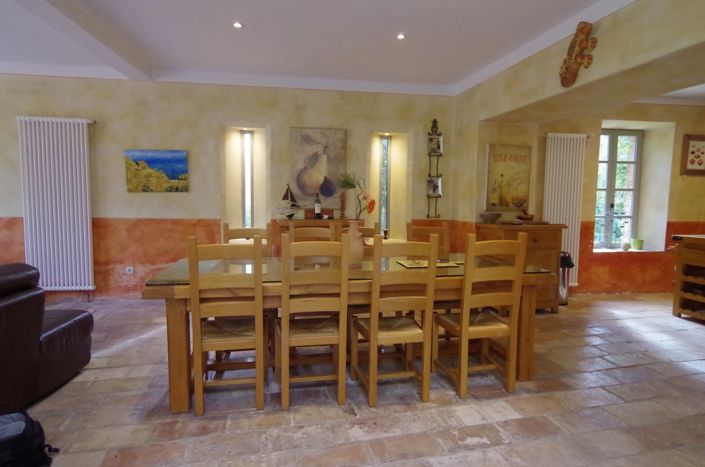 Image No.10-5 Bed House for sale