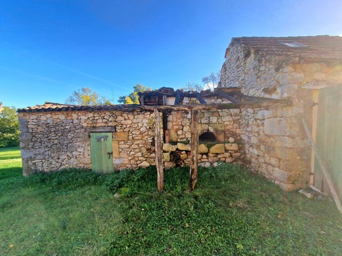 Image No.14-7 Bed House for sale