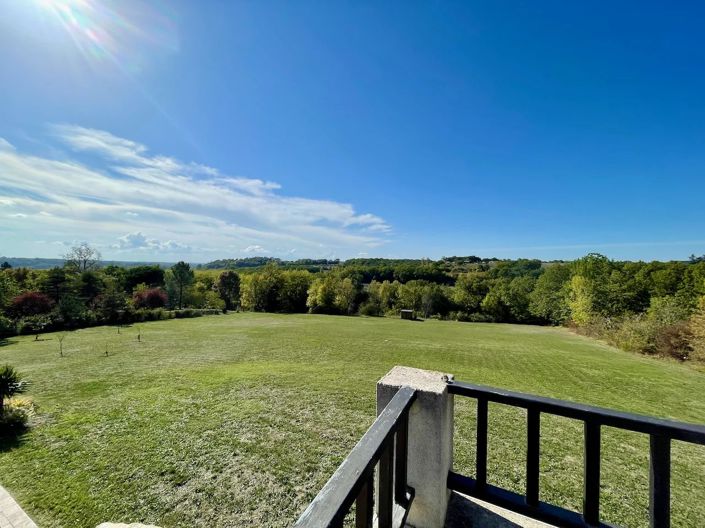 Image No.11-3 Bed House for sale