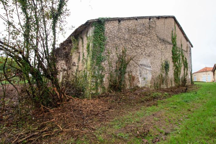 Image No.5-Barn for sale