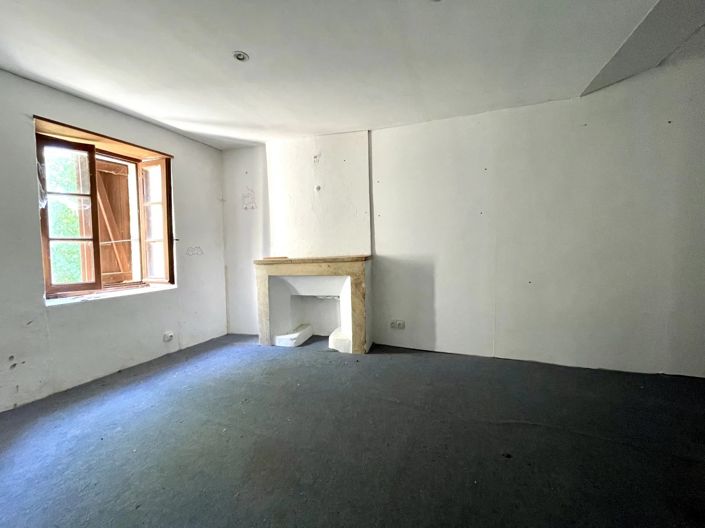 Image No.3-2 Bed Village House for sale