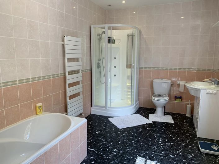 Image No.13-5 Bed House for sale