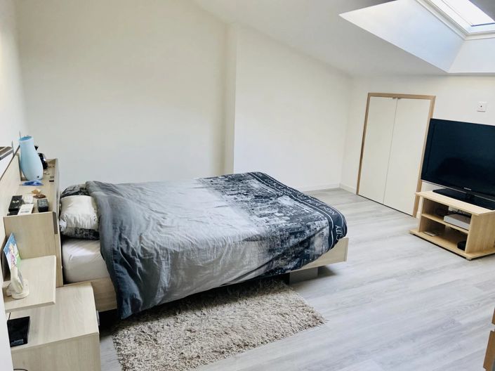 Image No.8-4 Bed Property for sale