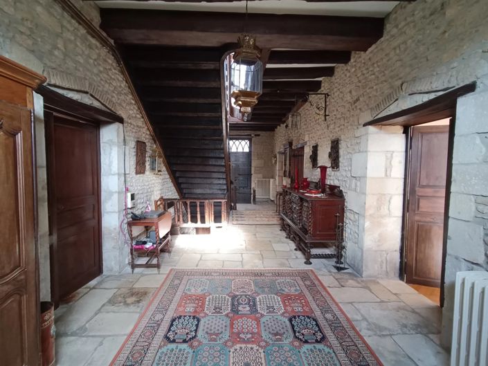 Image No.6-9 Bed House for sale