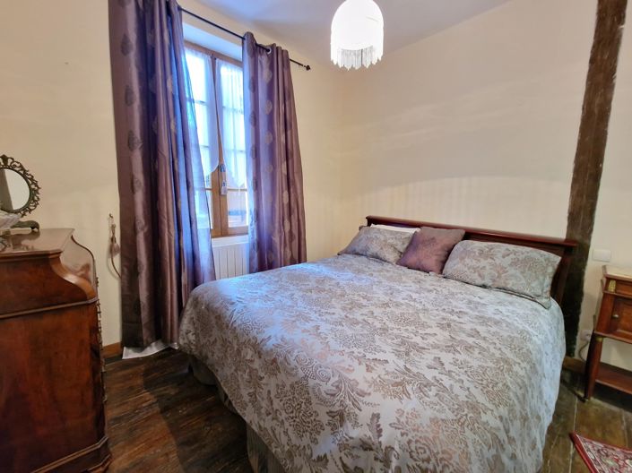 Image No.8-4 Bed Village House for sale