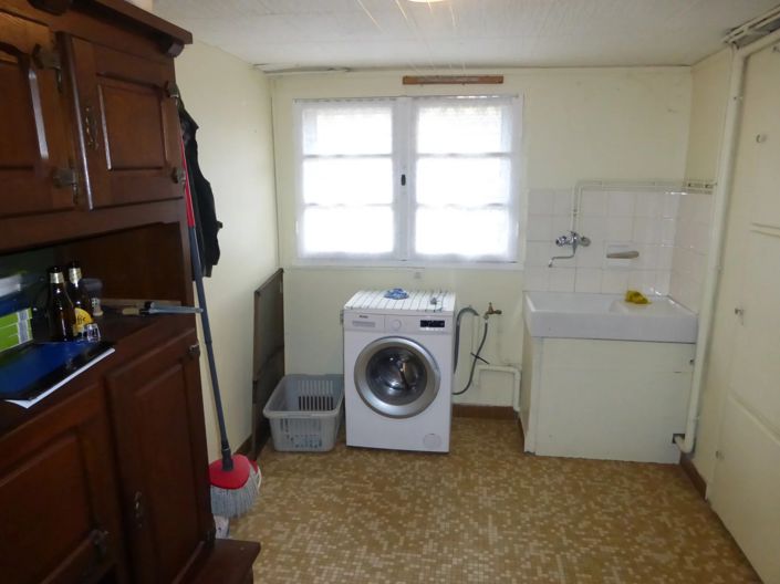 Image No.9-3 Bed Village House for sale