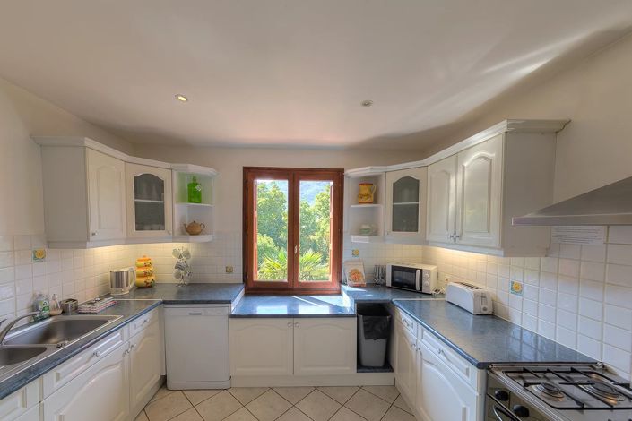 Image No.13-14 Bed House for sale