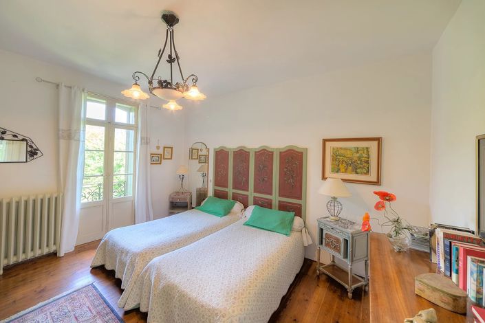 Image No.14-7 Bed House for sale