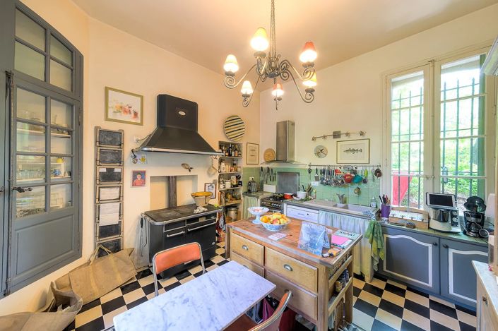 Image No.9-7 Bed House for sale