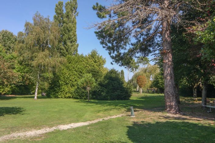 Image No.2-4 Bed House for sale