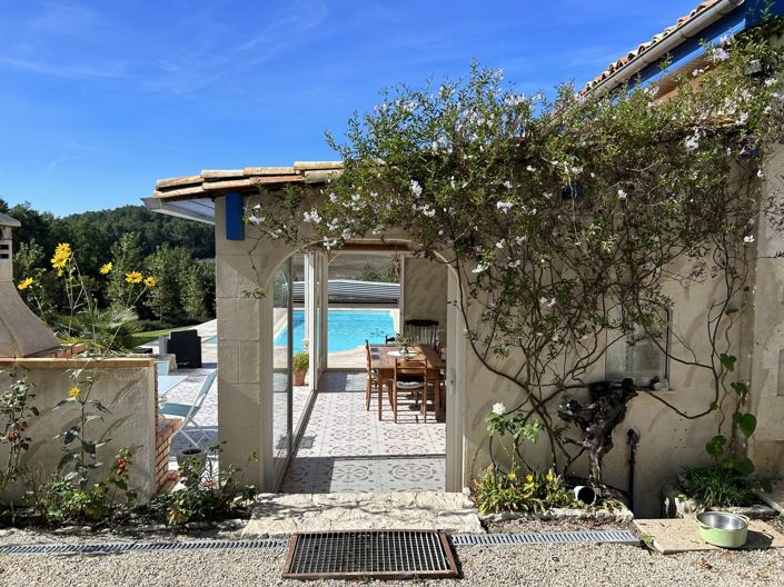 Image No.11-7 Bed House for sale