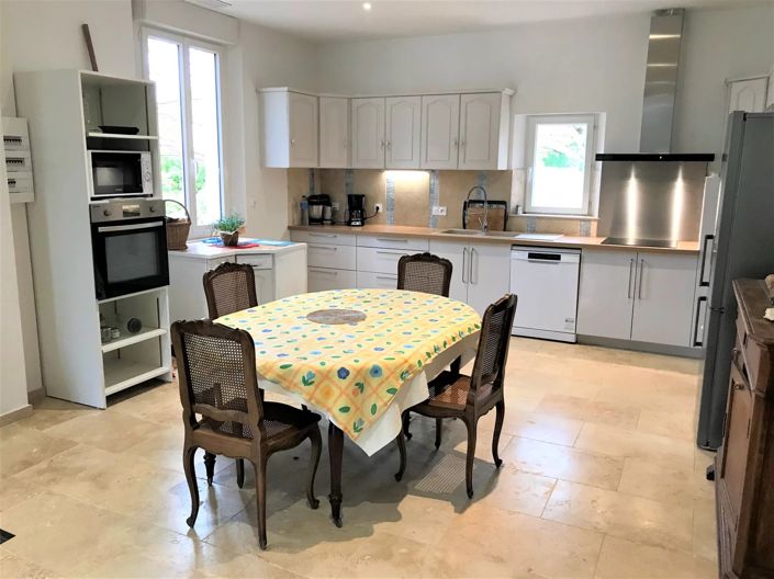 Image No.4-2 Bed House for sale