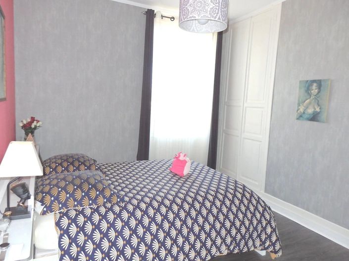 Image No.5-5 Bed House for sale