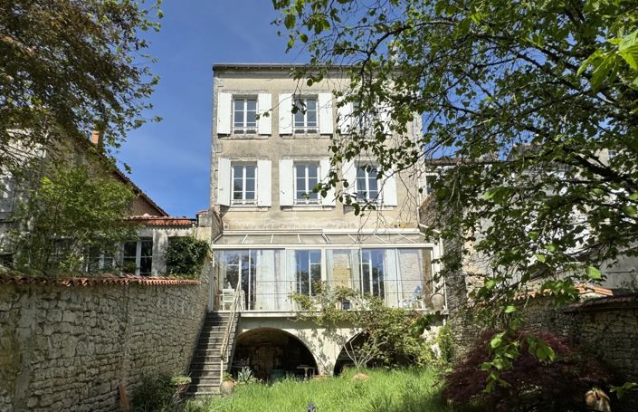 Image No.1-5 Bed House for sale