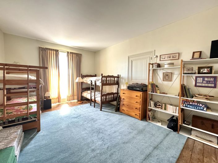 Image No.11-5 Bed House for sale