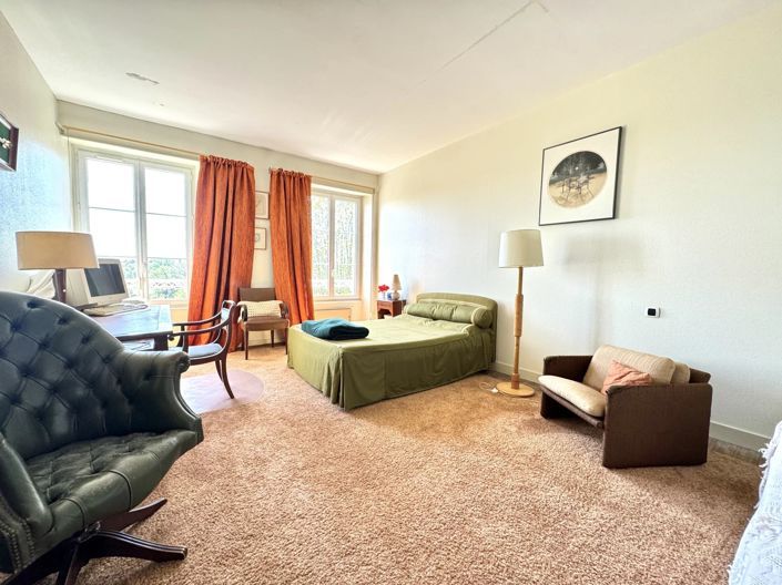 Image No.12-5 Bed House for sale