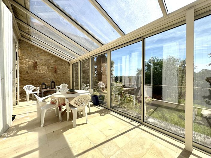 Image No.3-5 Bed House for sale