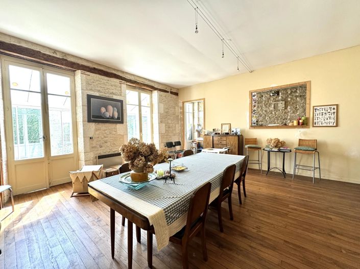 Image No.5-5 Bed House for sale